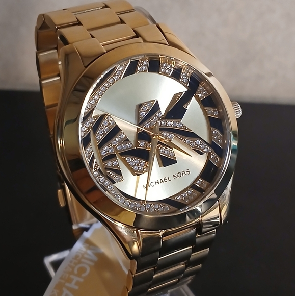 Micheal Kors MK 4561 Classic Gold Tone Womens Watch - Picture 1 of 8